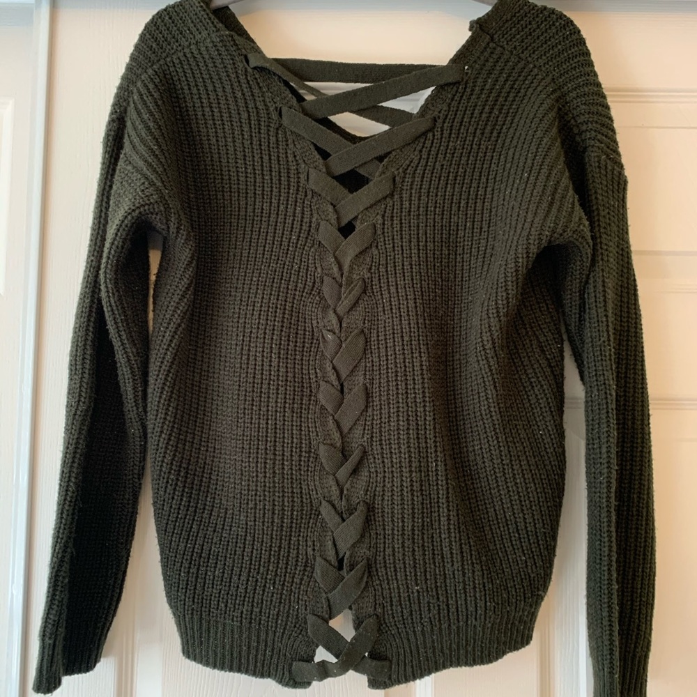 Olive green lace up sweater 🌞